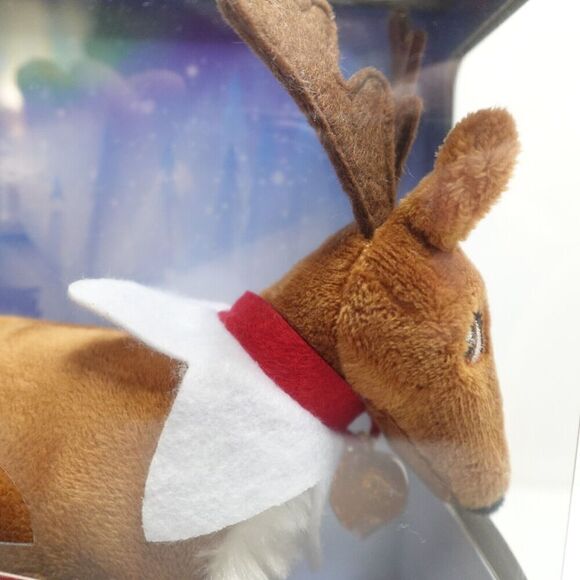 Elf Pets A Reindeer Tradition by Chanda Bell Includes Pet and Hardcover Book - Picture 6 of 10